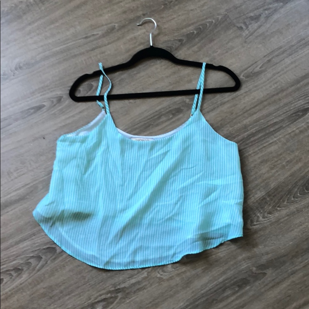 Crop top